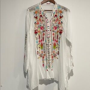 Johnny Was White Tunic with Colorful Embroidery